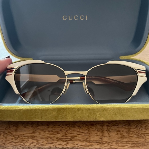 Striped Gucci Sunglasses - Picture 1 of 3